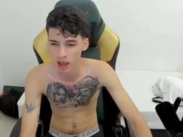 Chaturbate Live Sex Cam of gendo_05