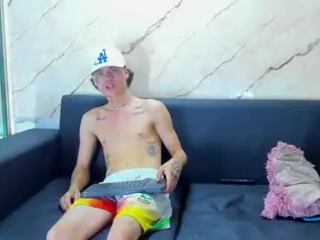 Chaturbate Free Porn Cam of kevinperlas_