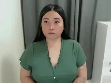 Chaturbate Live Sex Cam of miya_licious