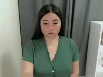 Chaturbate Live Sex Cam of miya_licious