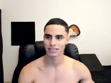 Chaturbate Best live sex cam show of zenhzu