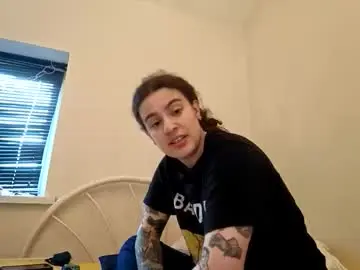 Chaturbate Nude Webcam of sluttysuzie17