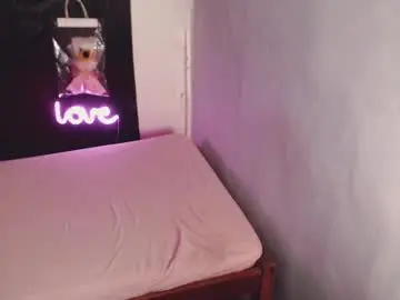 Chaturbate Free Live Porn of mlss_seductiveqiri23