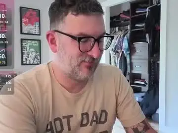 Chaturbate Sex Chat of office_dad