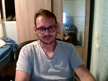 Chaturbate Live Sex Cam of younromki