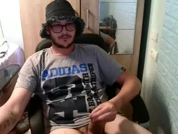 Chaturbate Watch Live Sex Cams of younromki