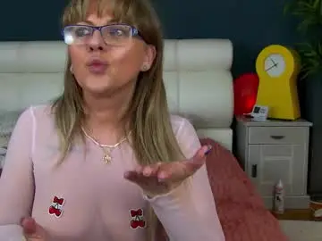 Chaturbate Best live sex cam show of cougarmilf_