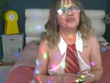 Chaturbate Live Sex Cam of cougarmilf_