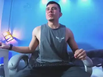 Chaturbate Live Sex Cam of eross_santy