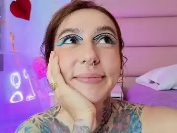 Chaturbate Nude Webcam of evangelyne1