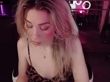 Chaturbate Sex Cam of nicole_g0ld_