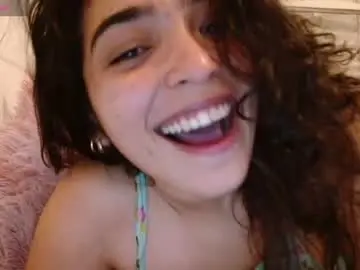 Chaturbate Live Sex Cam of ariagal