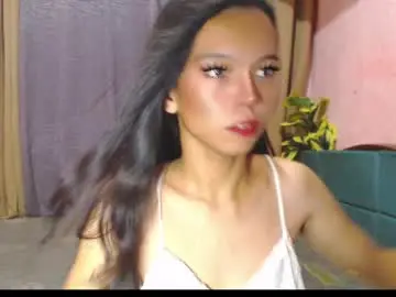 Chaturbate Live Sex Cam of fucking_zoey69