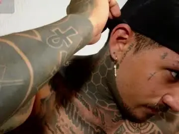 Chaturbate Sex Chat of twonaugthy77