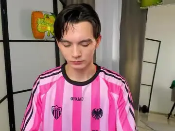 Chaturbate Free Porn Cam of ian_harrickton