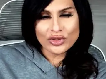 Chaturbate Watch Live Sex Cams of kxaxmichelle