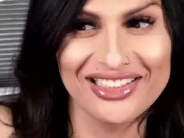 Chaturbate Watch Live Sex Cams of kxaxmichelle