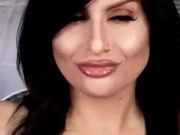 Chaturbate Live Sex Cam of kxaxmichelle