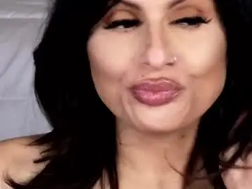 Chaturbate Adult Webcams of kxaxmichelle