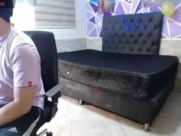 Chaturbate Adult Webcam of brittany_and_wizkhal