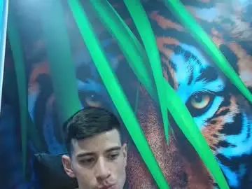 Chaturbate Best live sex cam show of deiby_baby