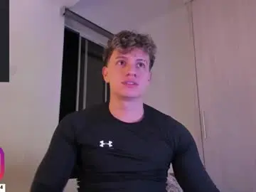 Chaturbate Best live sex cam show of derekolsen_