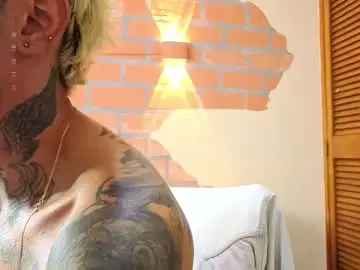Chaturbate Free Porn Cam of dylanstonne1