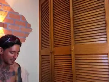 Chaturbate Free Porn Cam of dylanstonne1