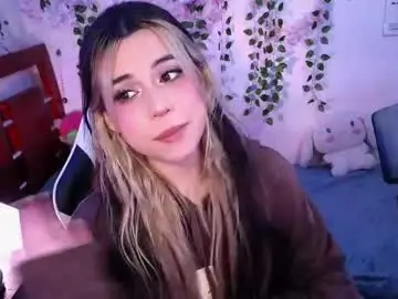 Chaturbate Nude Webcam of kittyuwu_