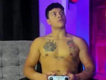 Chaturbate Watch Live Sex Cams of noah_223