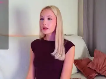 Chaturbate Live Sex Cam of cutiefull_lion