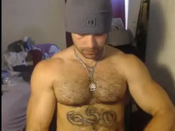 Chaturbate Free Porn Cam of izak144