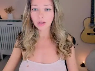 Chaturbate Watch Live Sex Cams of lenamuti