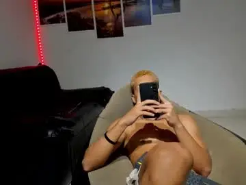 Chaturbate Best live sex cam show of noah_flynn1