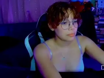 Chaturbate Live Sex Cam of piixiie_d_oll