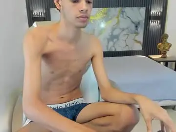 Chaturbate Free Porn Cam of dark_desiree18