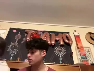 Chaturbate Live Sex Cam of james2002og
