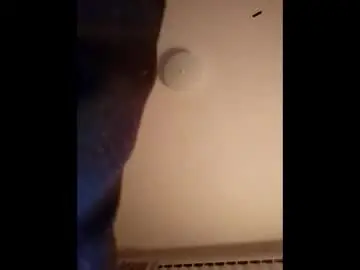 Chaturbate Live Sex Cam of lordhung79