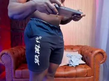 Chaturbate Free Live Porn of rogger_physique