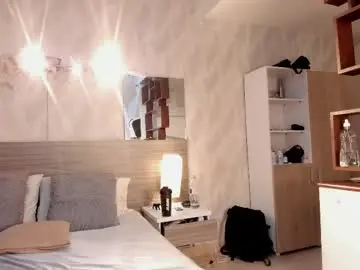 Chaturbate Watch Live Sex Cams of rogger_physique