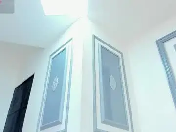 Chaturbate Live Sex Cam of tahliamoreau
