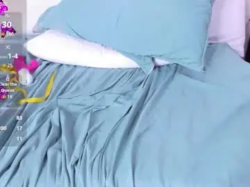 Chaturbate Live Sex Cam of daye_sky