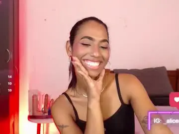 Chaturbate Free Live Porn of massielhot