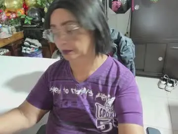 Chaturbate Best live sex cam show of mrs_mommy