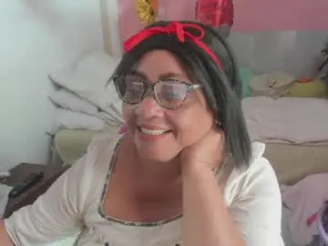 Chaturbate Live Sex Cam of mrs_mommy