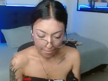 Chaturbate Live Sex Cam of vannesweet_