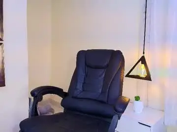 Chaturbate Live Sex Cam of ateneaaa_