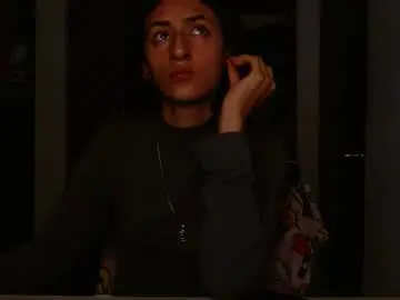 Chaturbate Free Live Porn of malitamuymal22