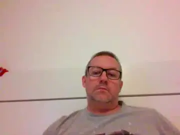 Chaturbate Live Sex Cam of middleton2021