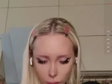 Chaturbate Free Live Porn of 2badforyou